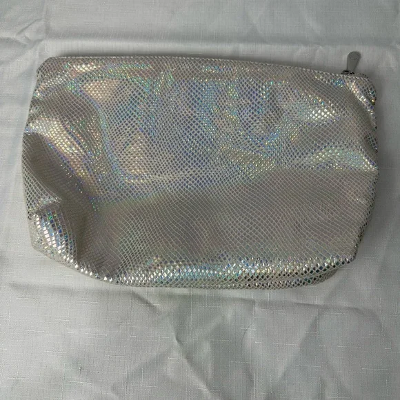 Vince Camuto Silver Clutch - Picture 4 of 6